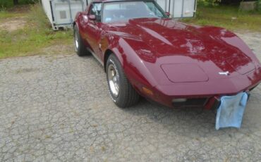 Chevy-corvette-1977-red-7