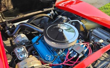 Chevy-corvette-1977-red-7