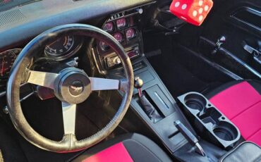 Chevy-corvette-1977-red-9