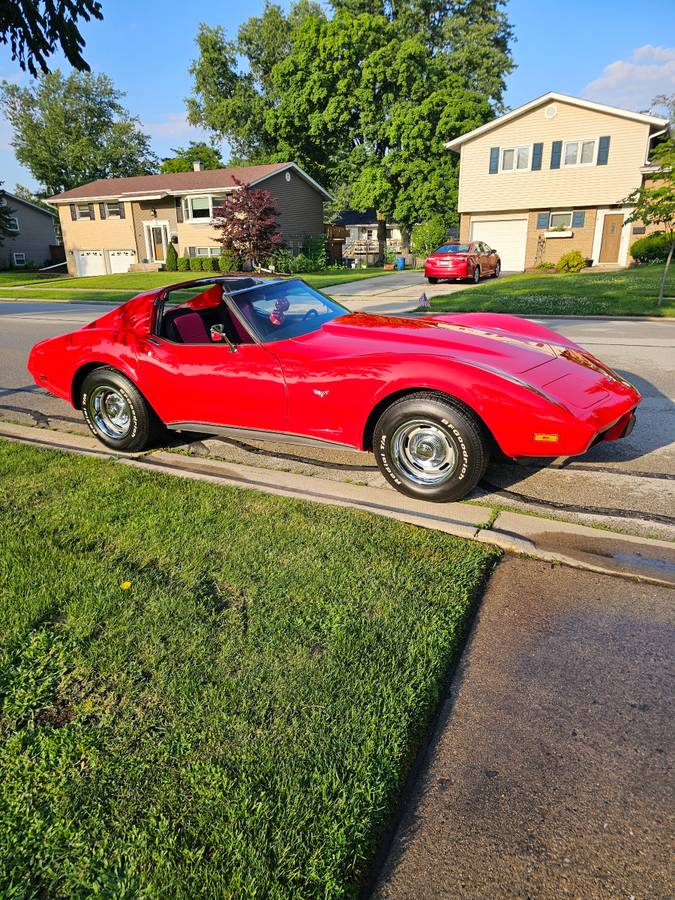 Chevy-corvette-1977-red