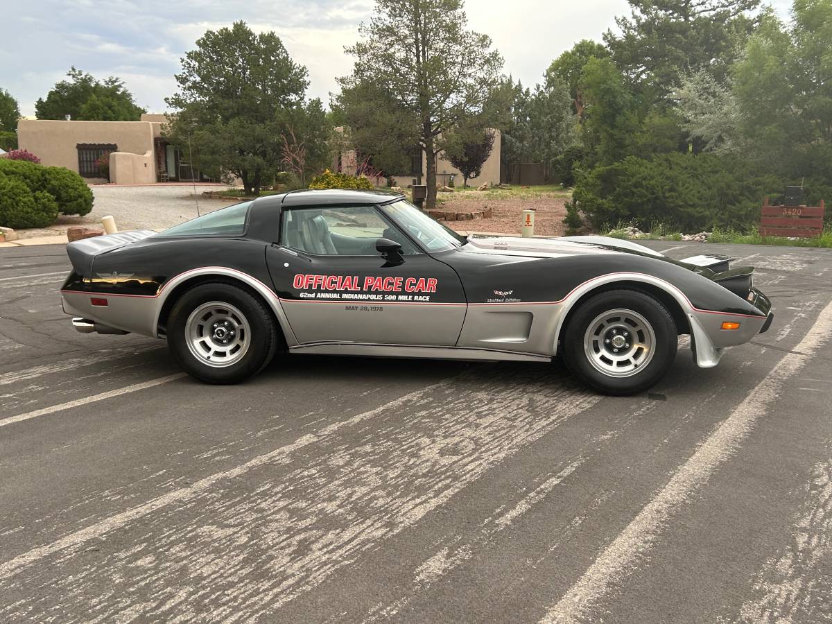 Chevy-corvette-1978-11