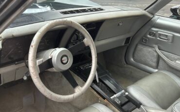 Chevy-corvette-1978-16