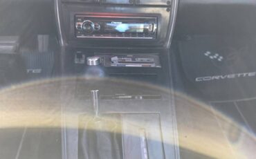 Chevy-corvette-1979-blue-15