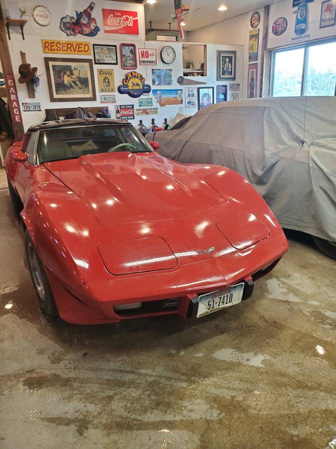 Chevy-corvette-1979-red-1