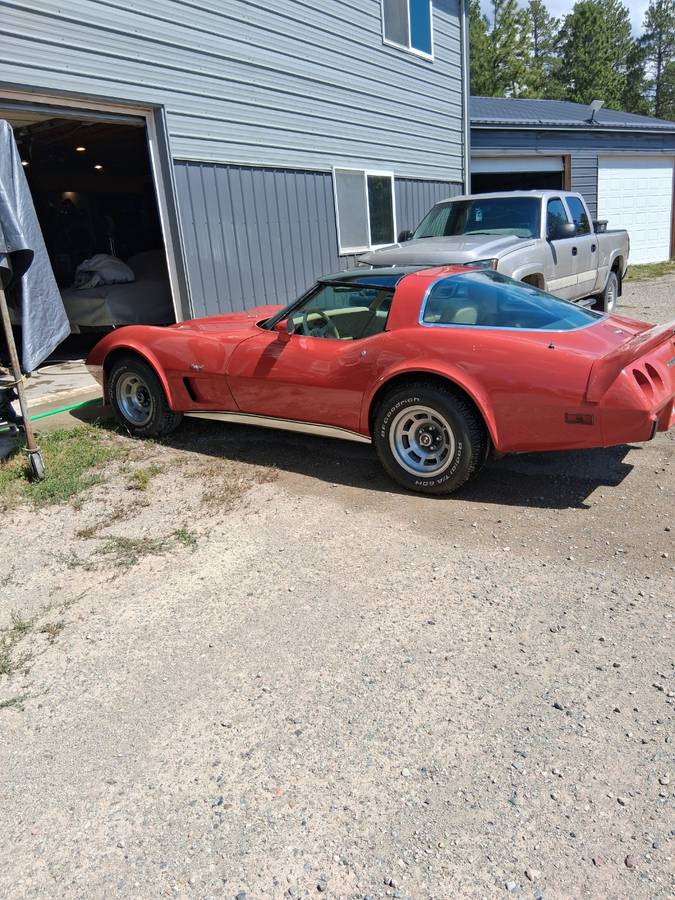 Chevy-corvette-1979-red-12