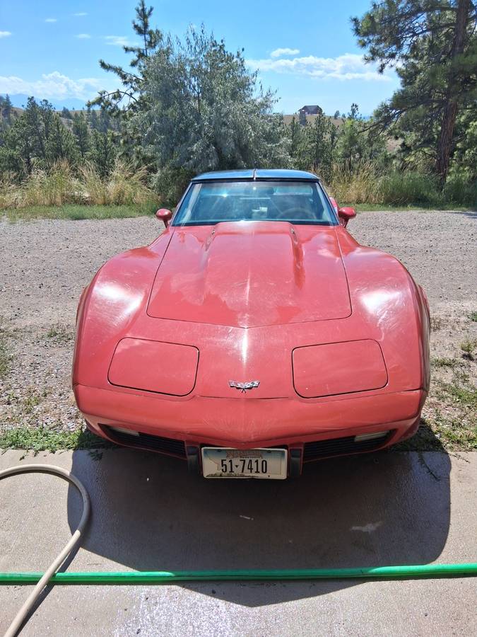 Chevy-corvette-1979-red-13