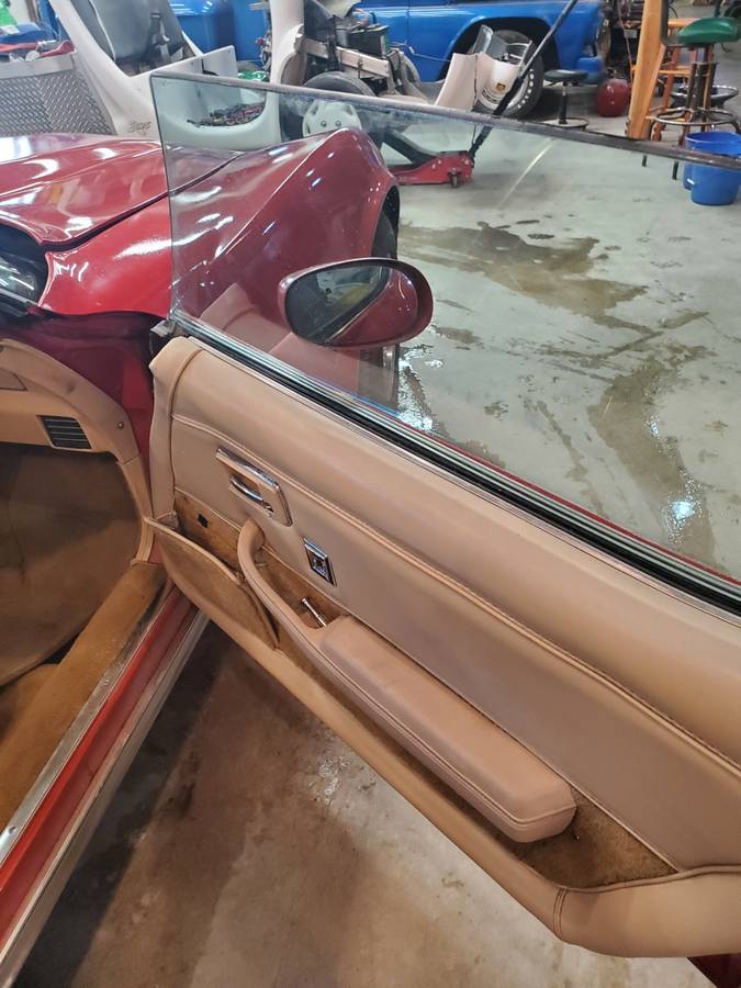 Chevy-corvette-1979-red-9