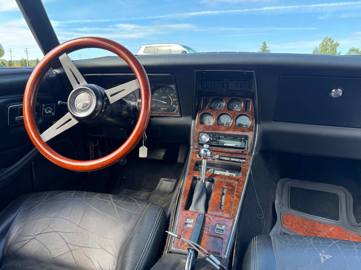 Chevy-corvette-1980-4