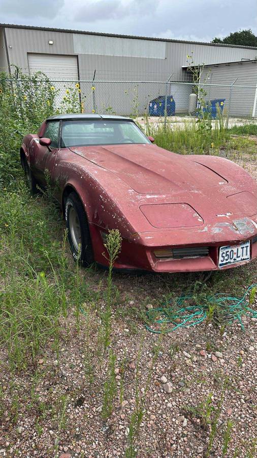 Chevy-corvette-1980-4