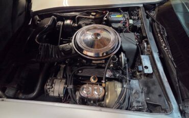 Chevy-corvette-1981-silver-1