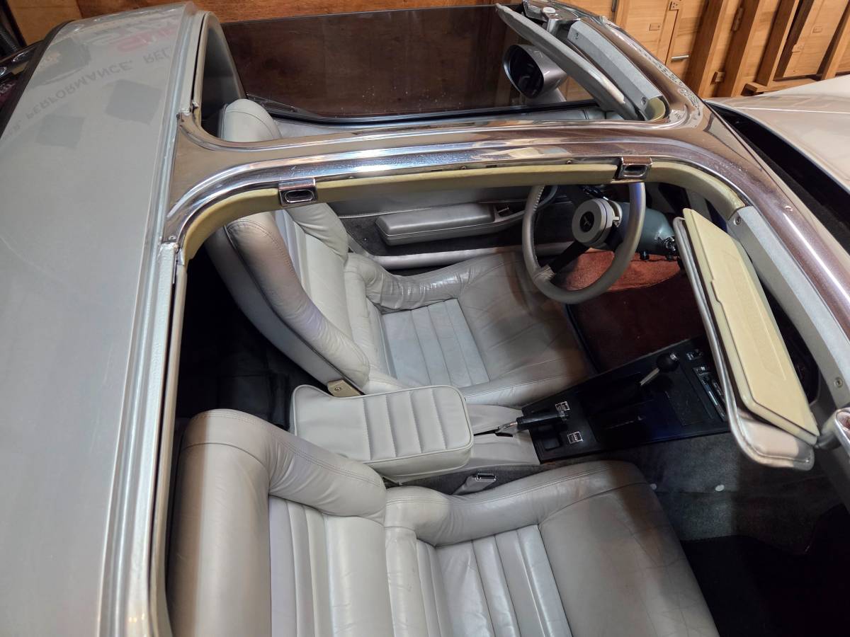 Chevy-corvette-1981-silver-7