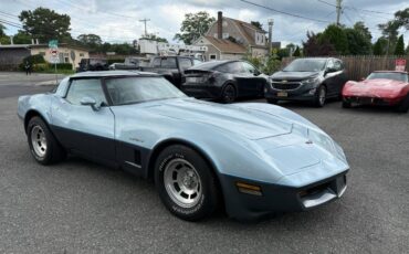 Chevy-corvette-1982-blue-6
