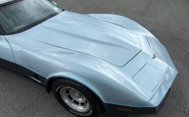 Chevy-corvette-1982-blue-7
