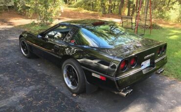 Chevy-corvette-1988-black-2
