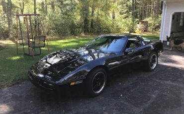 Chevy-corvette-1988-black
