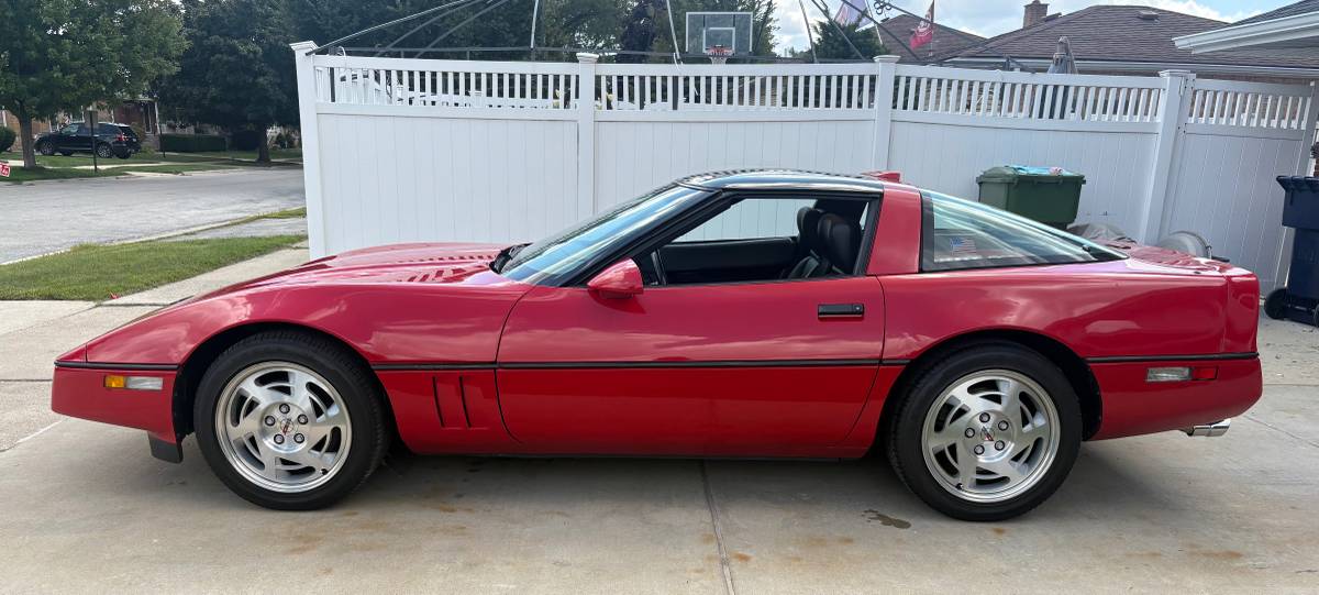 Chevy-corvette-1990-red-1