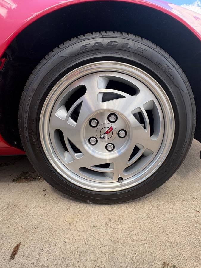 Chevy-corvette-1990-red-18