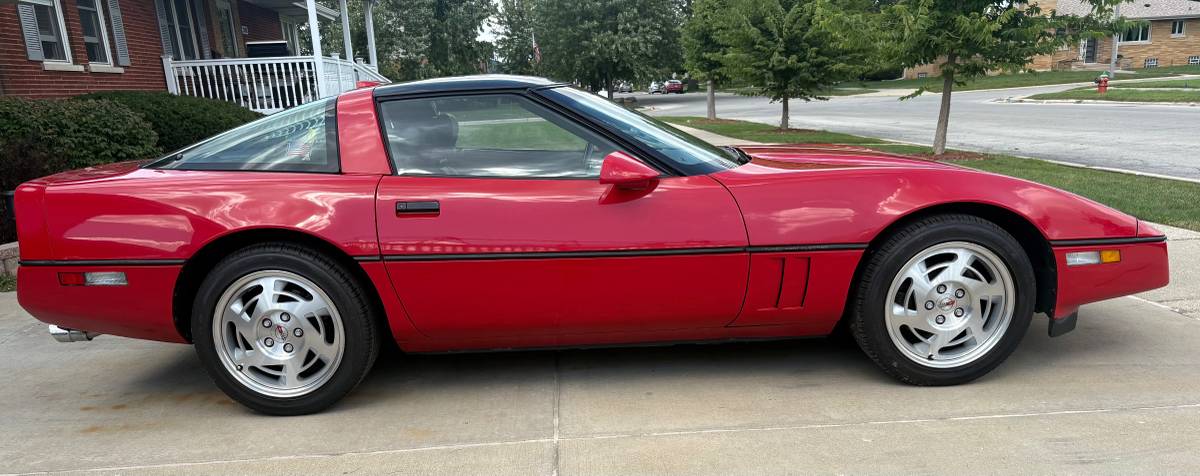 Chevy-corvette-1990-red-4