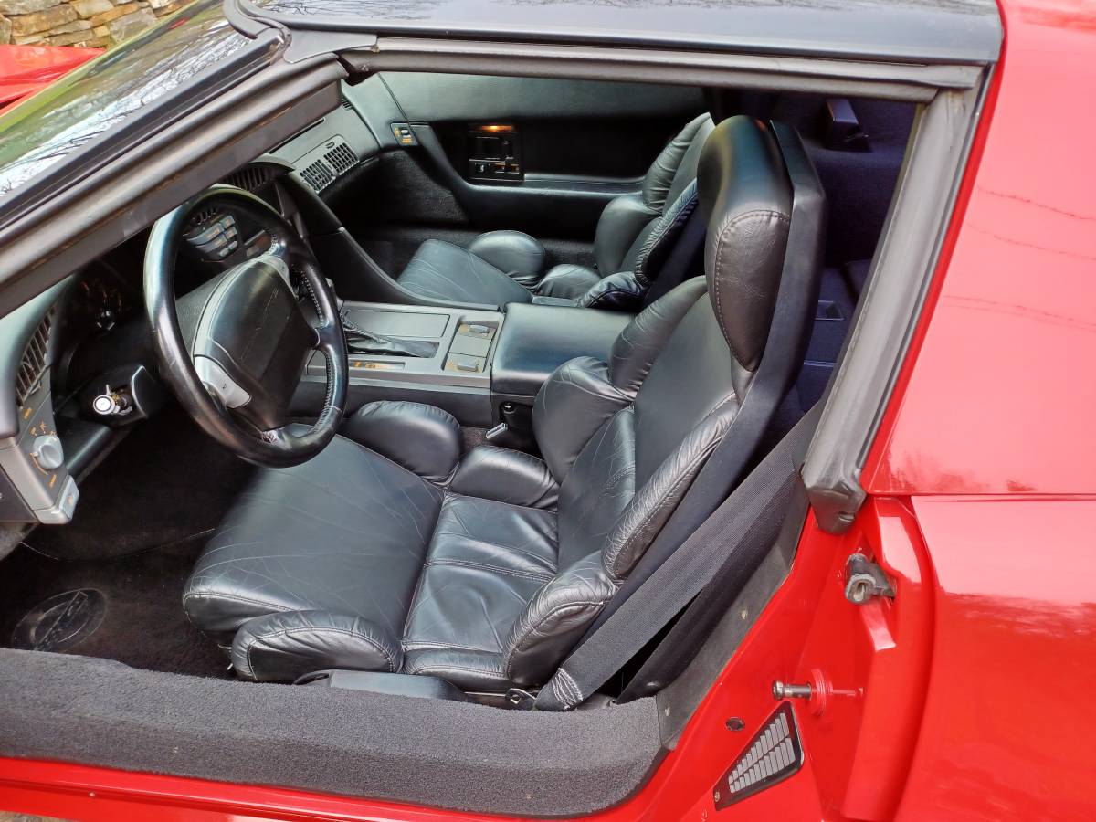 Chevy-corvette-1991-red-10
