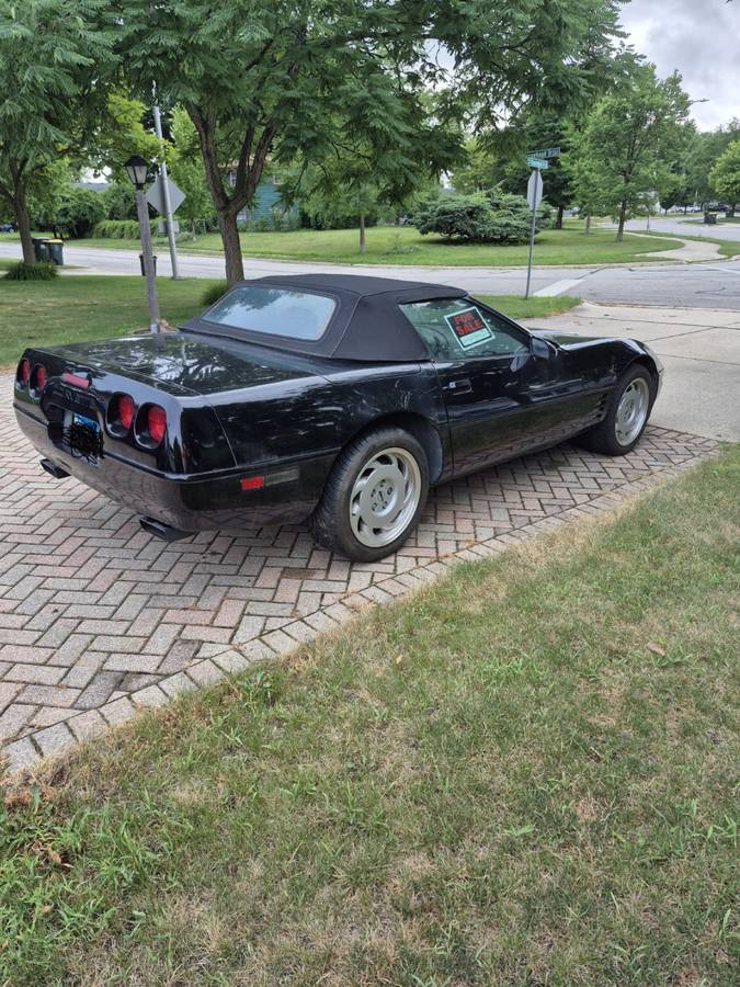 Chevy-corvette-1992-black
