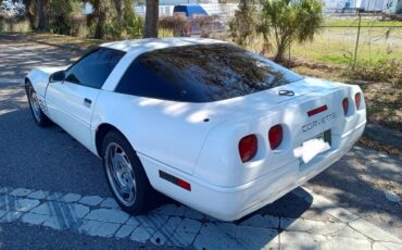 Chevy-corvette-1992-white-3