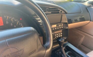 Chevy-corvette-1995-green-9