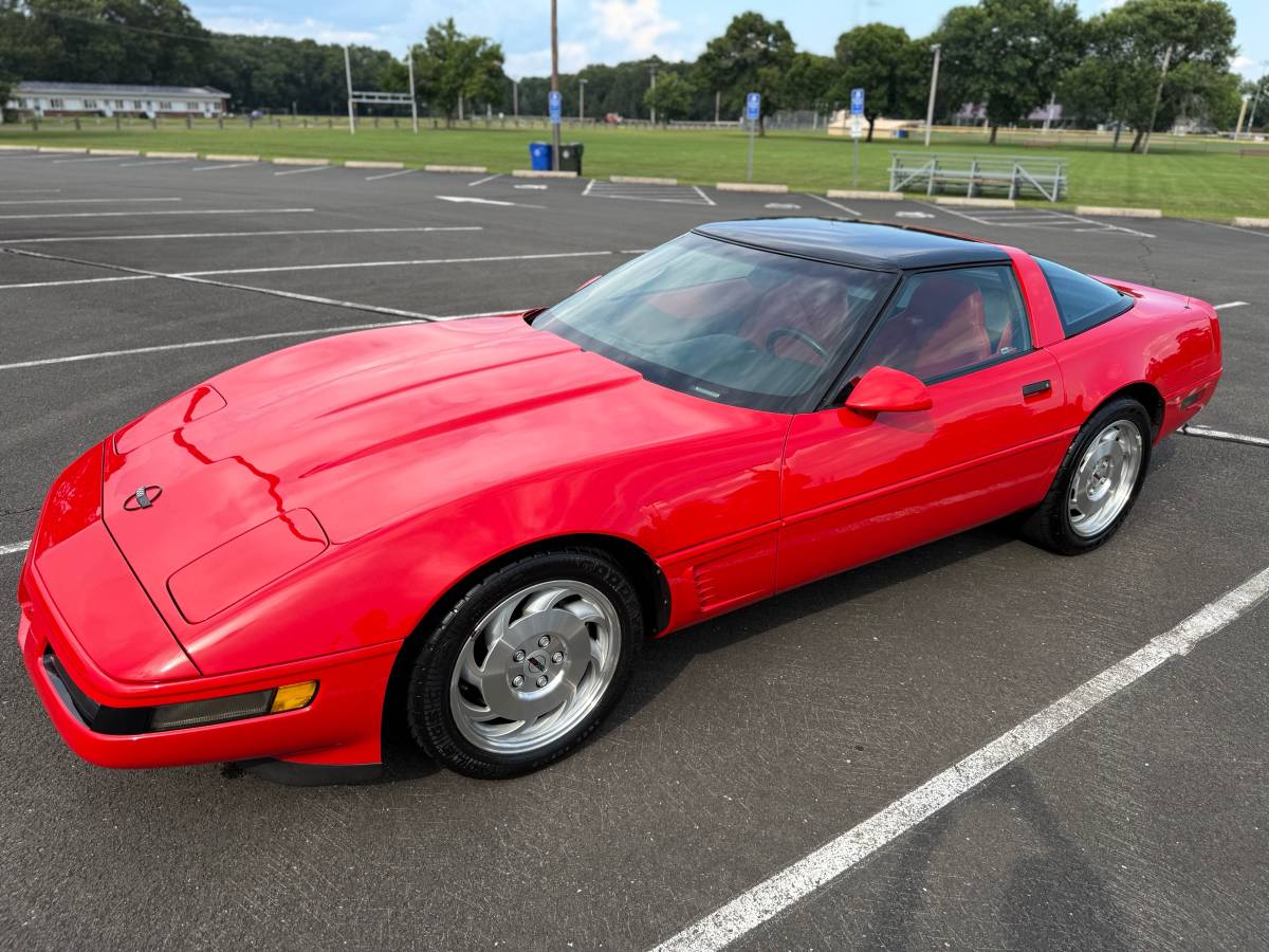 Chevy-corvette-1995-red-1