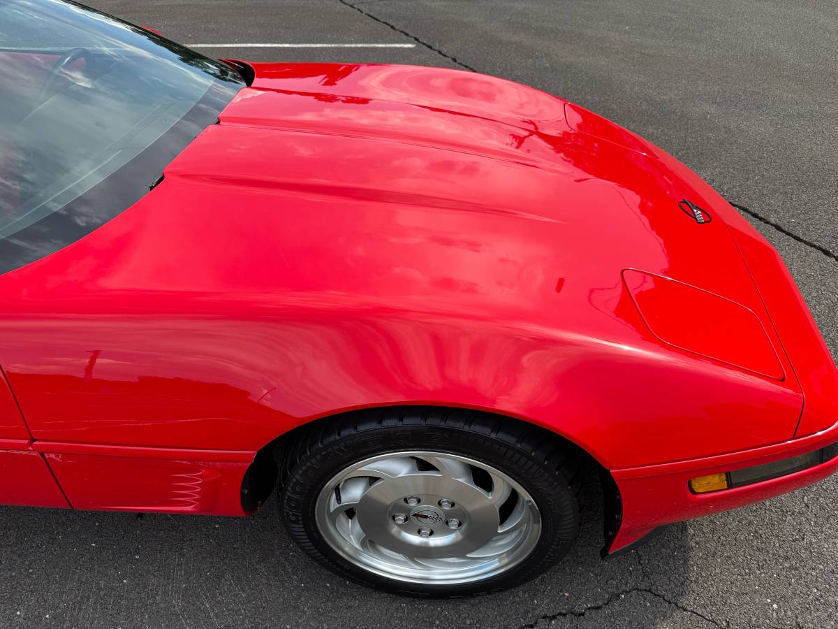 Chevy-corvette-1995-red-10