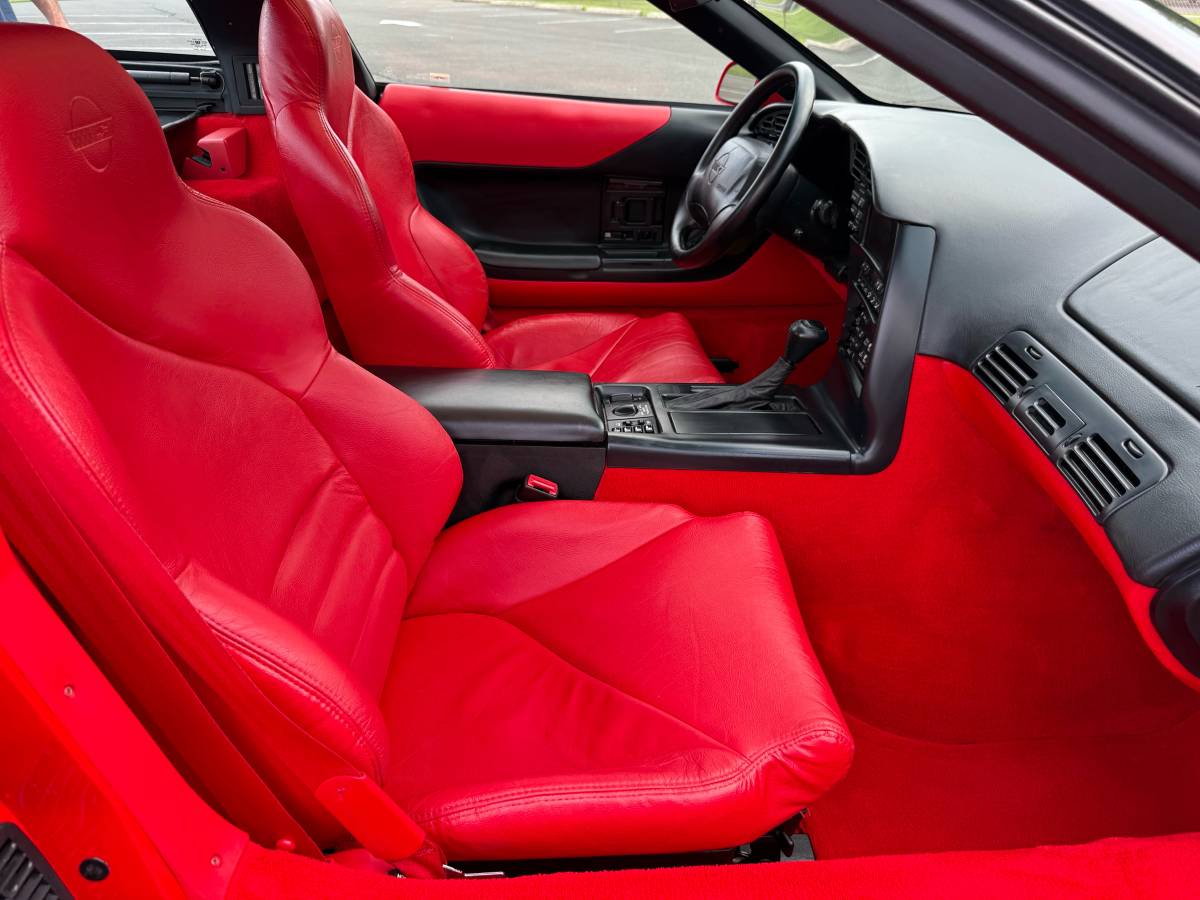 Chevy-corvette-1995-red-14