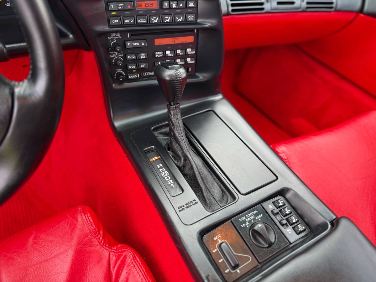Chevy-corvette-1995-red-15