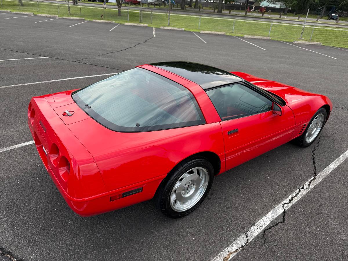 Chevy-corvette-1995-red-5