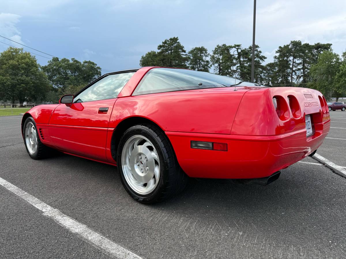 Chevy-corvette-1995-red-6