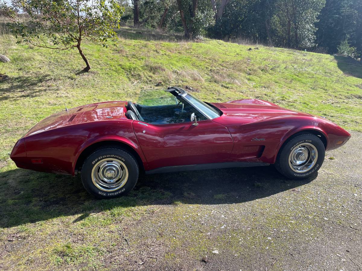 Chevy-corvette-convertible-1974-1