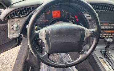 Chevy-corvette-convertible-1991-black-12