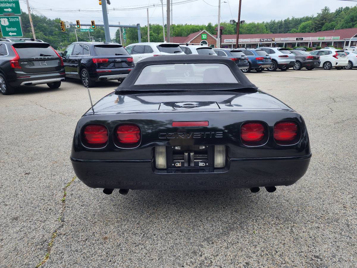 Chevy-corvette-convertible-1991-black-5