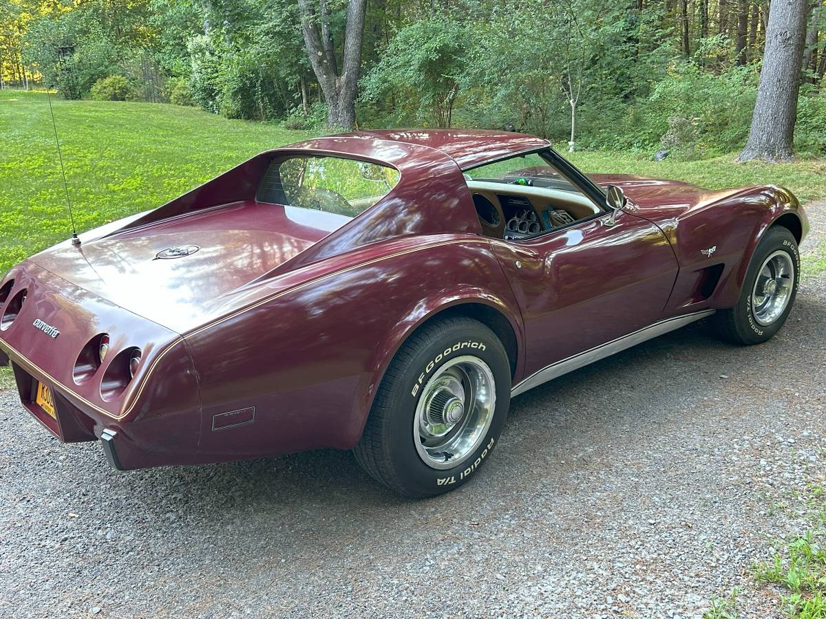 Chevy-corvette-coupe-1977-custom-5