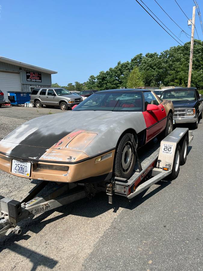 Chevy-corvette-coupe-1984-custom-5