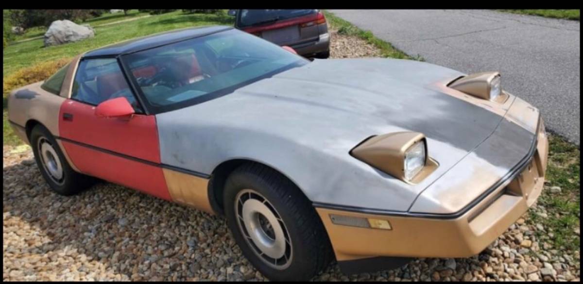 Chevy-corvette-coupe-1984-custom-9