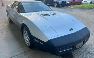 Chevy-corvette-coupe-1984-silver