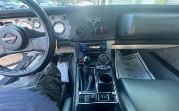 Chevy-corvette-coupe-1984-silver-5