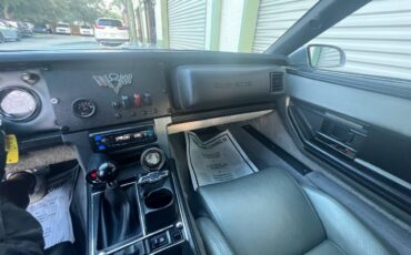 Chevy-corvette-coupe-1984-silver-6