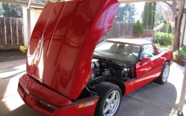 Chevy-corvette-coupe-1985-red-4