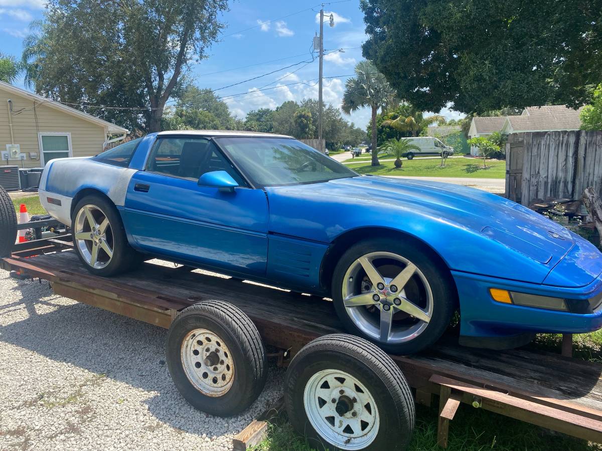Chevy-corvette-coupe-1992-blue-10