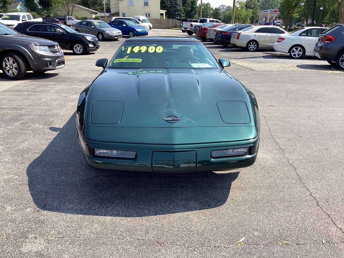 Chevy-corvette-coupe-1995-1
