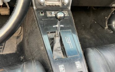Chevy-corvette-l-82-1979-black-9