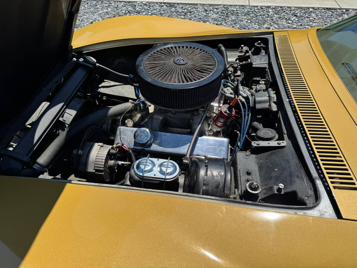 Chevy-corvette-stingray-1969-custom-13