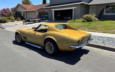 Chevy-corvette-stingray-1969-custom