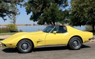 Chevy-corvette-stingray-1973-yellow