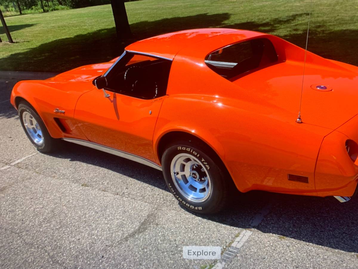 Chevy-corvette-stingray-coupe-1976-orange-7