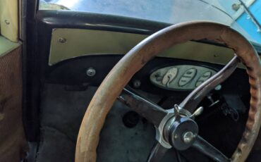 Chevy-coupe-1928-green-3